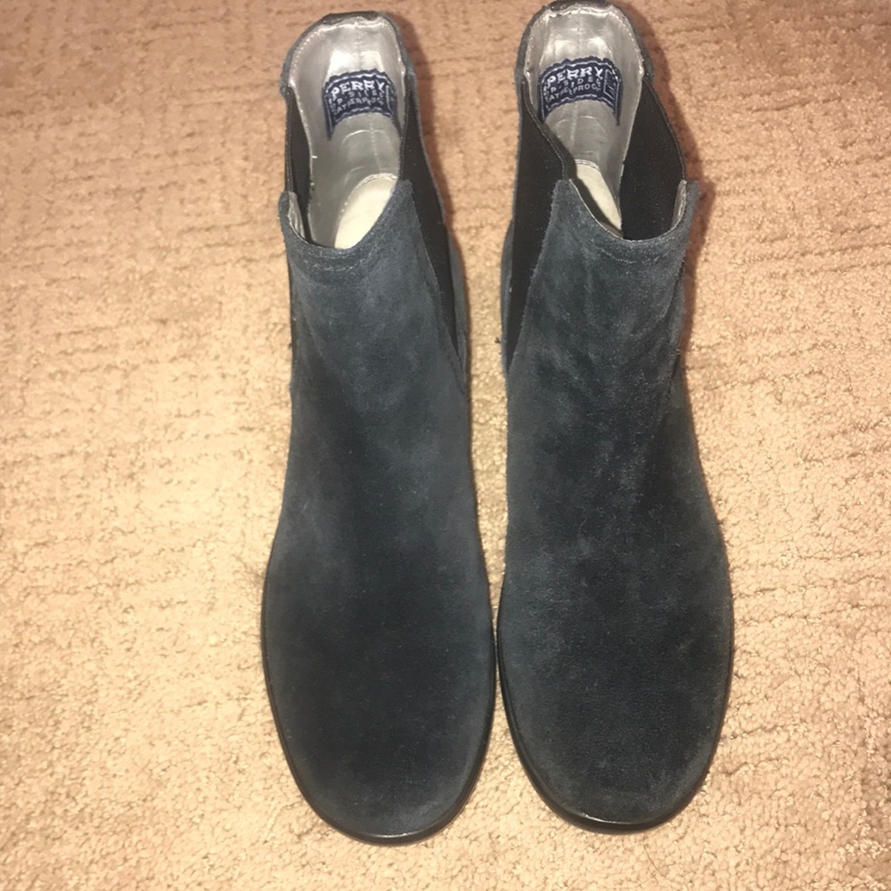 Sperry top sider weather proof Suede boots